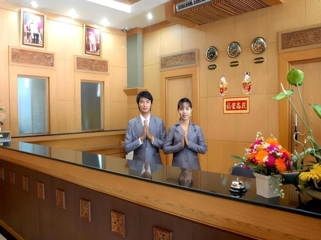 瑞驰酒店 暖武里 外观 照片